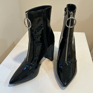 Public Desire sexy front zip pointy toe patent leather (faux) booties